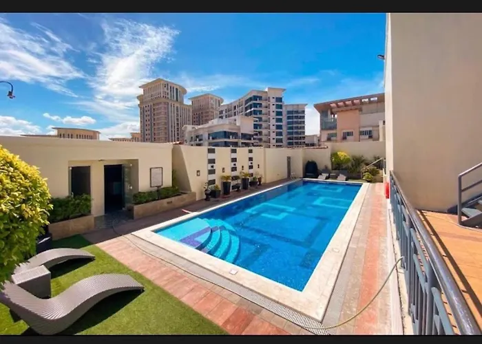 Apartment Casa Ysabella At Stamford, Mckinley Hill *